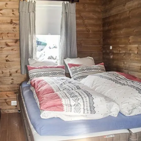 Cozy, Traditional At Kyrkjebygdheia Holiday home Fjone